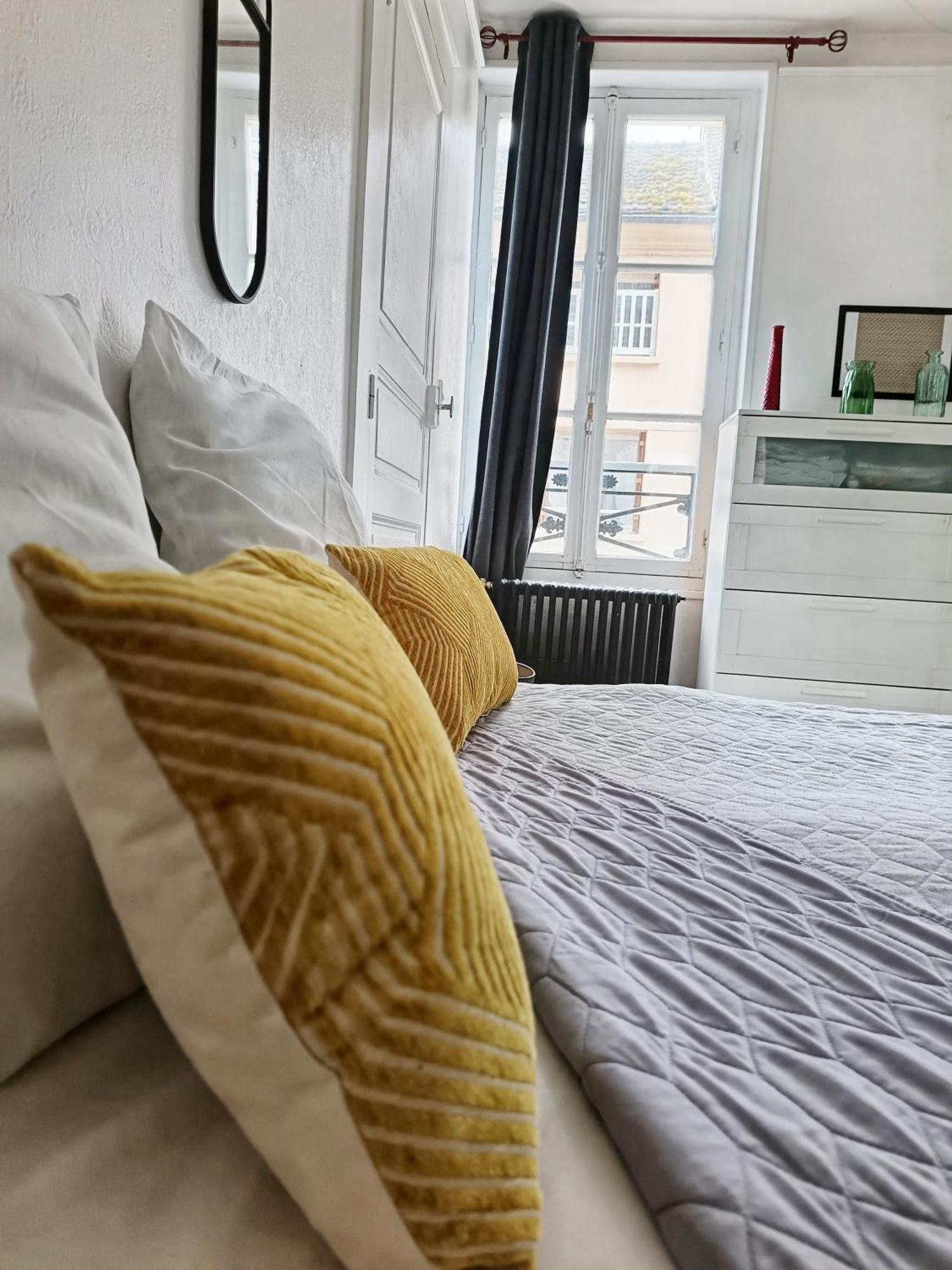 Rooms Home Csm Suites Privees Entre Paris Et Reims Charly-sur-Marne Exterior foto